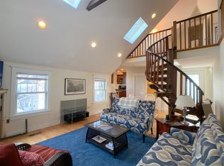 605 Thames St #3A, Newport, RI 02840