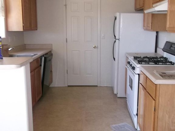 4th image of 4354 N Noel Dr