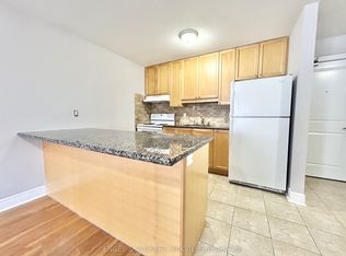 15 33rd St #206, Toronto, ON M8W3G7