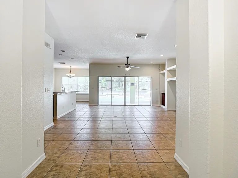 10809 Masters Dr — Photo 21
