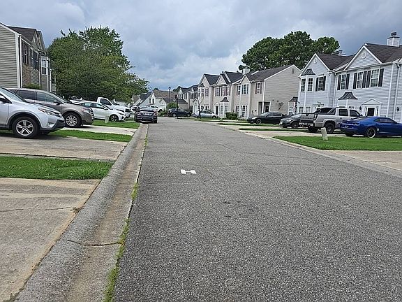 5th image of 104 Benfield Cir