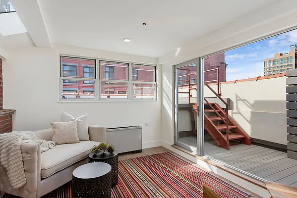 Rented by Nest Seekers International | media 22