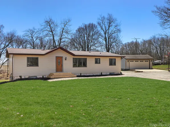 6702 Chillems Dr, Spring Grove, IL 60081