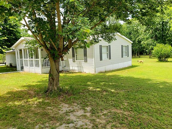 4th image of 17898 Grant Dr