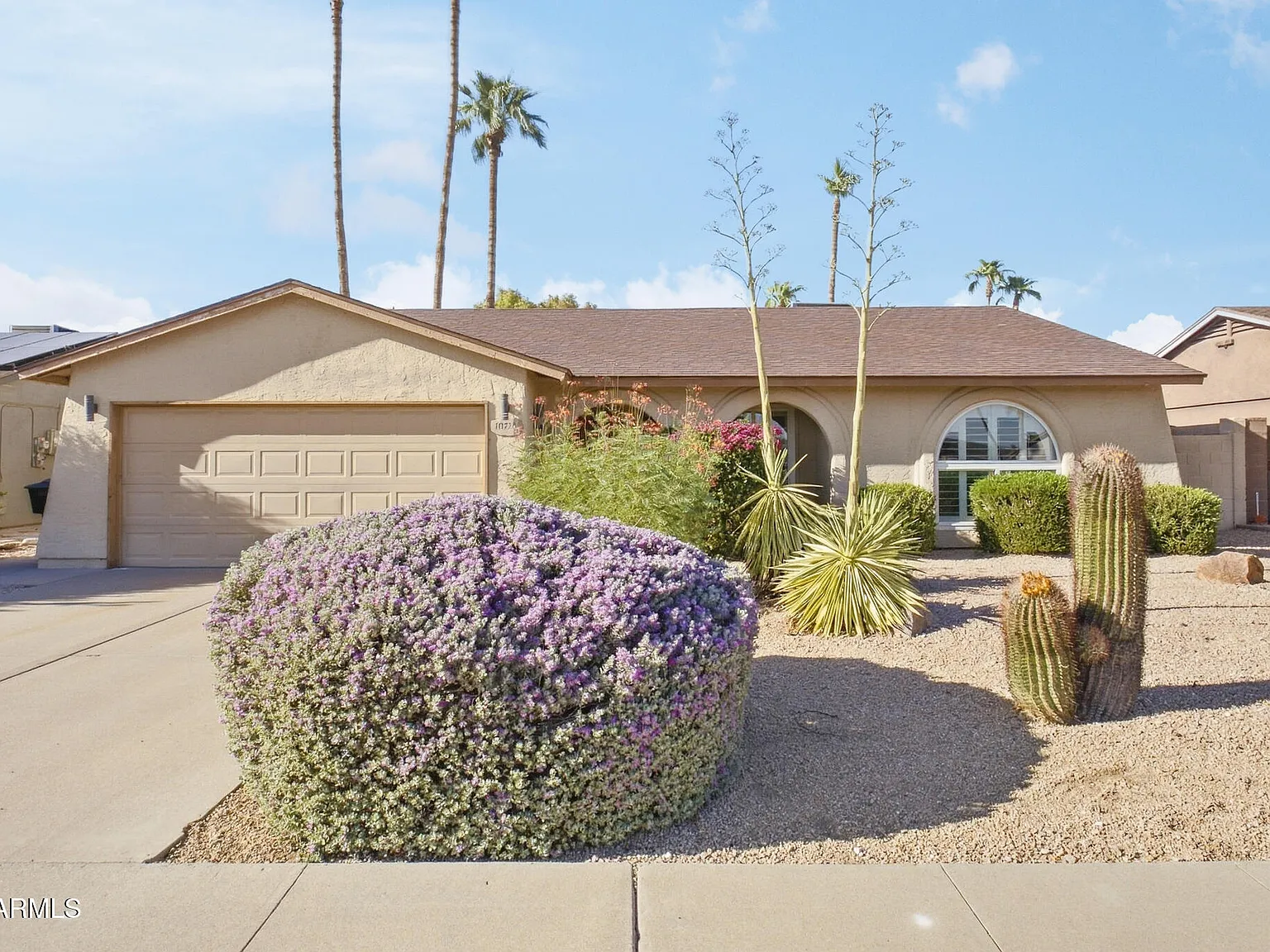 3 bed, 2.0 bath, 1760 sqft, $3,300 — Photo 2