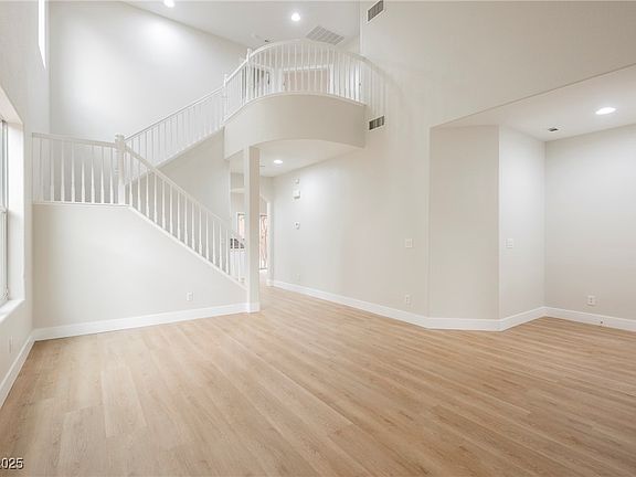 2nd image of 10195 Tait St