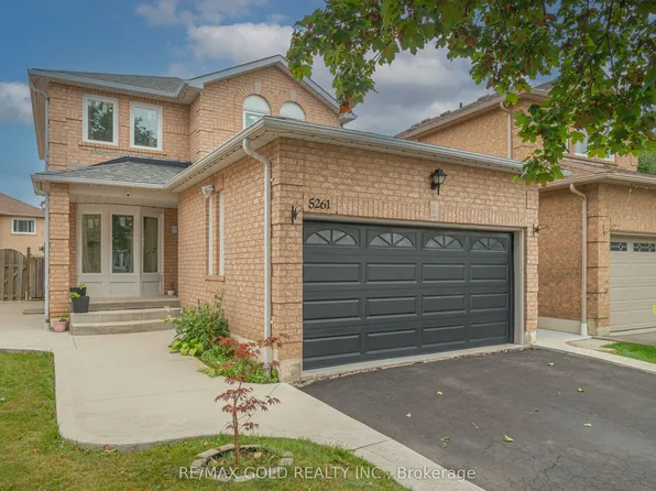5261 River Forest Ct, Mississauga, ON L5V 2C7