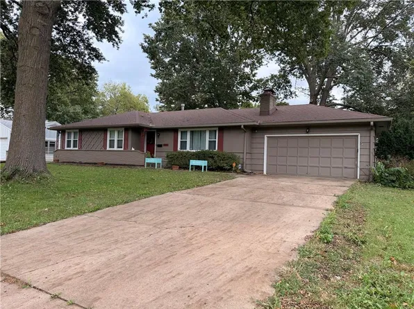 409 W 96th Ter, Kansas City, MO 64114