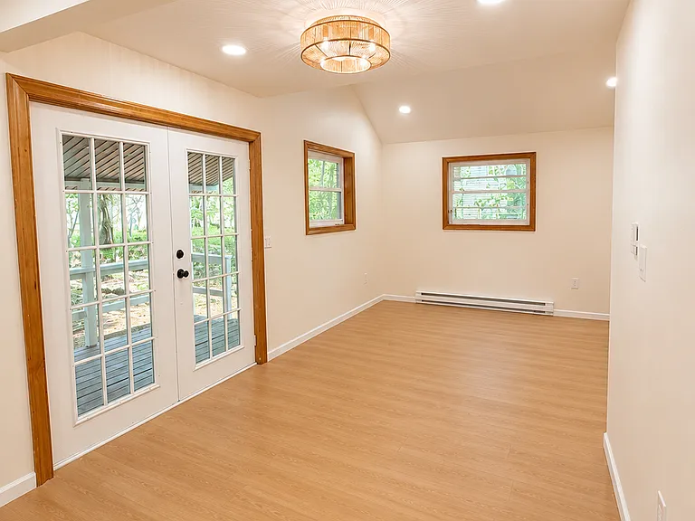 484 Country Place Dr — Photo 10