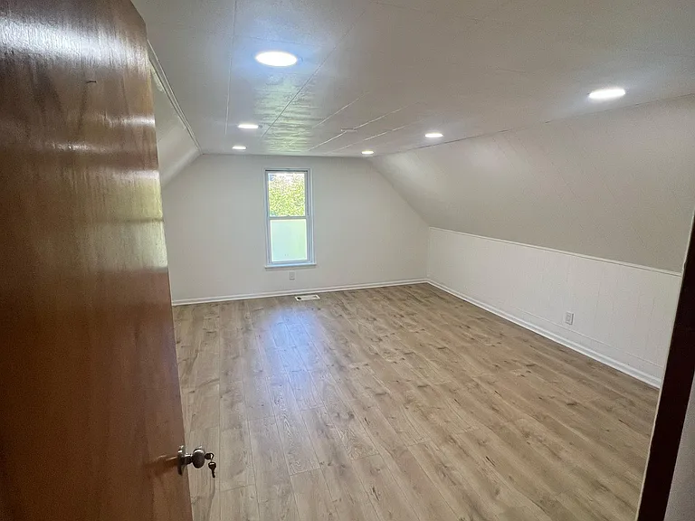 2145 W 21st Pl #2 — Photo 23