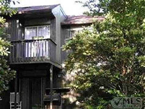 2nd image of 2949 Shamrock St N APT 28