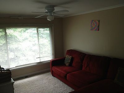4th image of 111 Park Ave