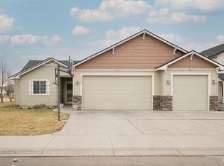 1295 NE Dusty Ct, Mountain Home, ID 83647