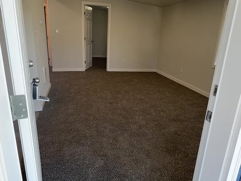 1095 Salmon Ave #1 — Photo 1