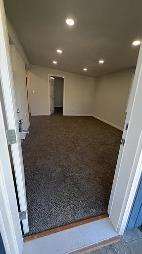 1095 Salmon Ave #1 Photo 1