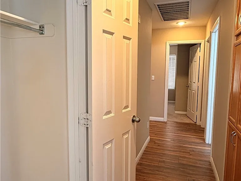 212 Horizon Peak Dr — Photo 13