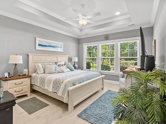 4th image of 467 Pomo Dr.
