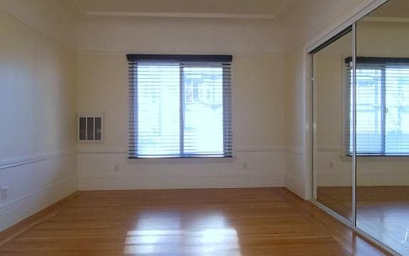 5th image of 901 Broderick St #1