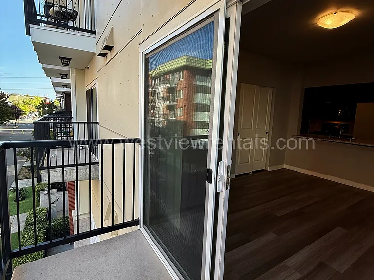1010 Railroad Ave — Photo 32