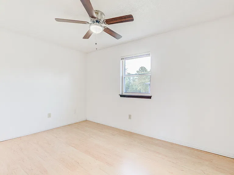 406 W Southampton Dr #A — Photo 8