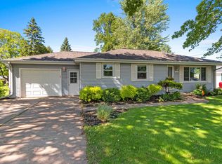 3469 Finger Rd, Green Bay, WI 54311