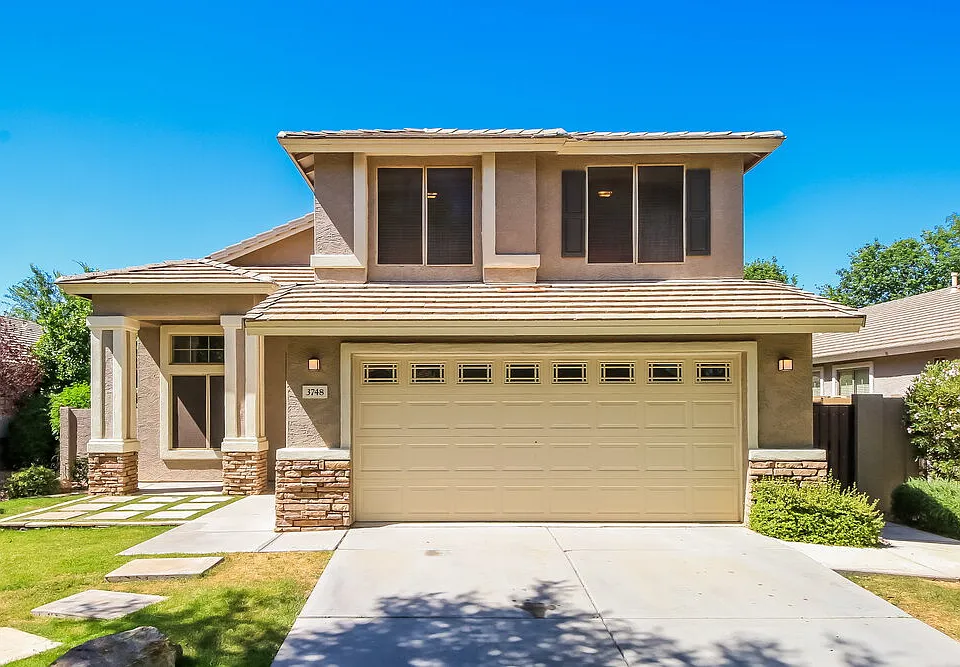 3748 E Linda Ct