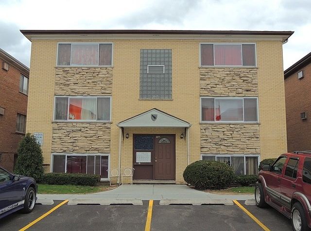 1st image of 10475 Carol Ct APT 1E