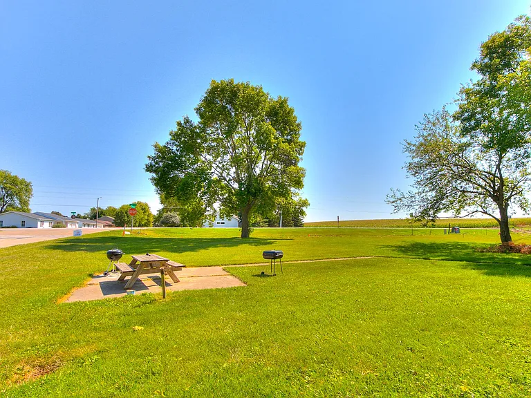 1014-1028 Shagbark Dr #8 — Photo 10