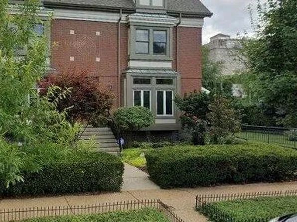 5262 Waterman Blvd, Saint Louis, MO 63108