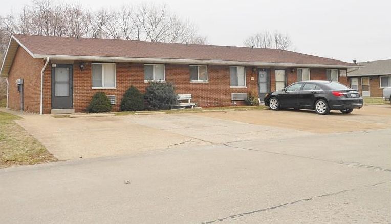 1st image of 604 Patty Dr APT B