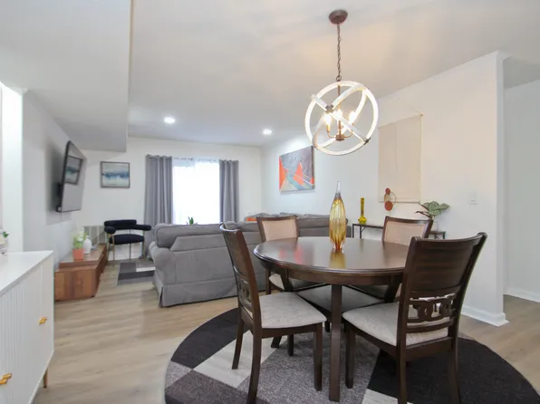 1 Concorde Way Unit B3, Windsor Locks, CT 06096