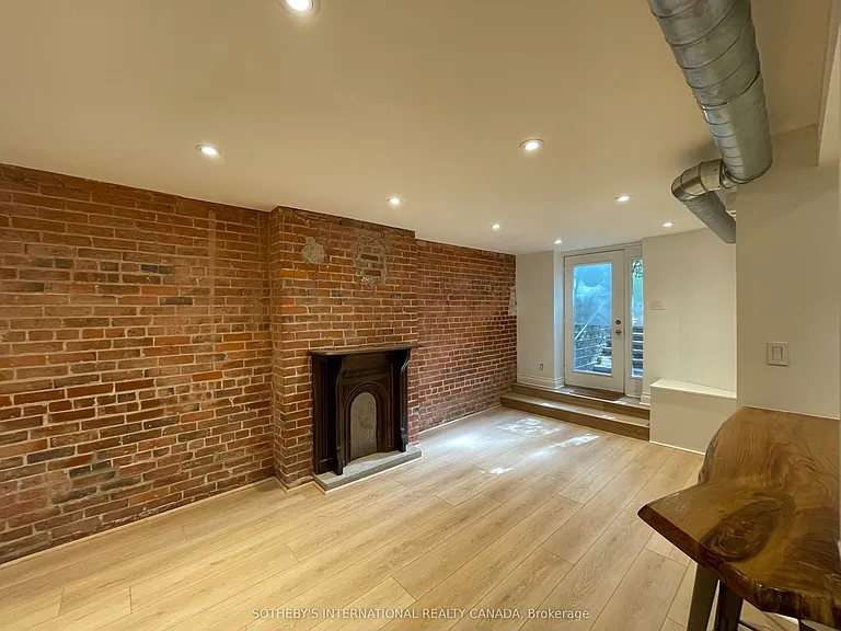 81 Brunswick Ave — Photo 9