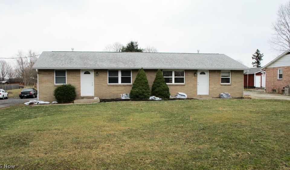 2nd image of 626-628 Carnwise St SE
