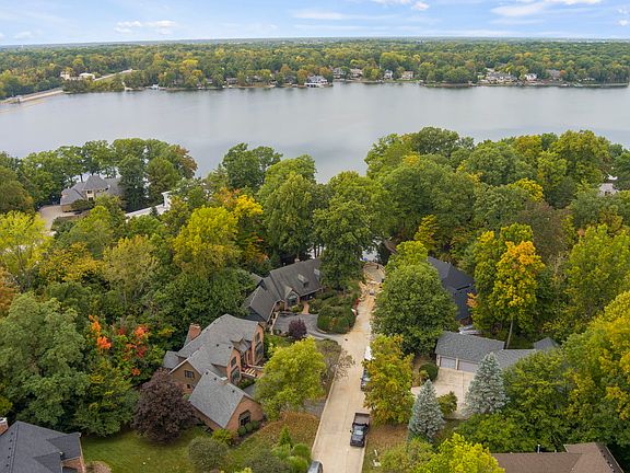 2nd image of 10759 Canoe Ct