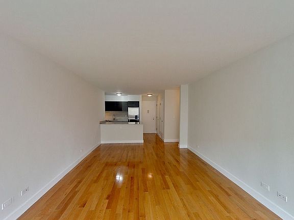 3rd image of 360 E 65th St APT 5G