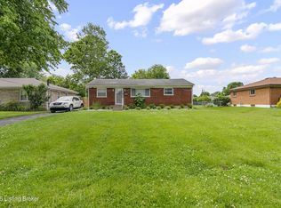 7802 Bluebonnet Rd, Louisville, KY 40258