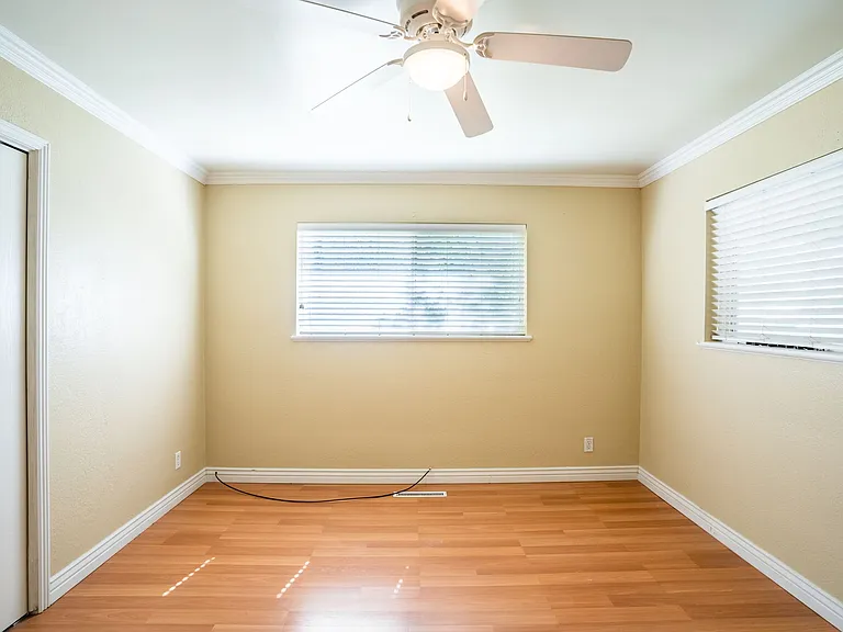 542 N 150 E — Photo 7