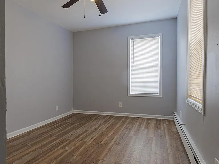 16 Somerset St #2 — Photo 15
