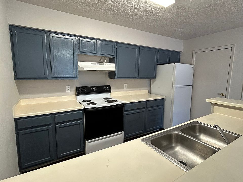 1st image of 10001 Westpark Dr APT 92
