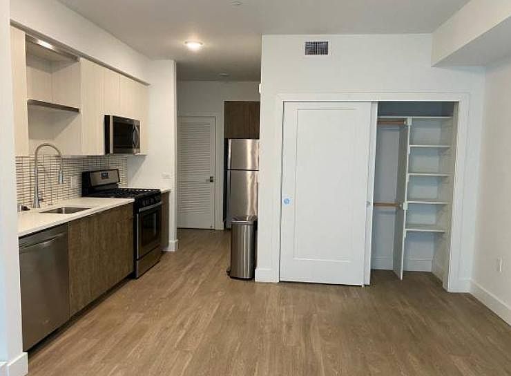 2nd image of 1033 Loring St #B