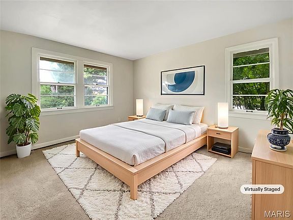 5th image of 4127 Burnett Ave
