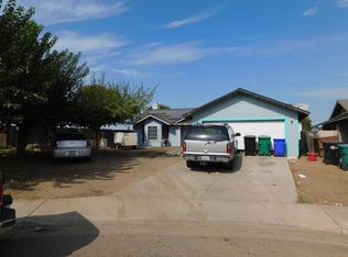 547 N Sierra Vista St, Porterville, CA 93257