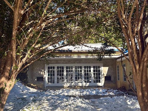 2nd image of 7615 Saint Martins Ln