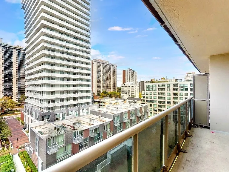 66 Broadway Ave — Photo 34