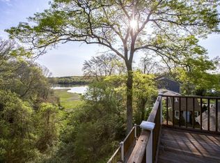 992 Drift Rd, Westport, MA 02790