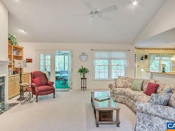 5th image of 259 Jefferson Dr
