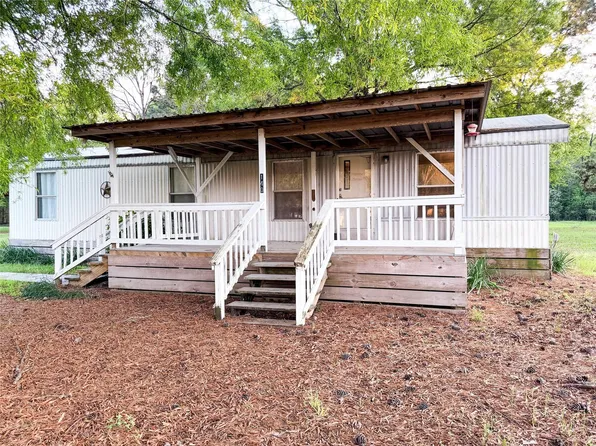 140 Harmony Dr, Livingston, TX 77351