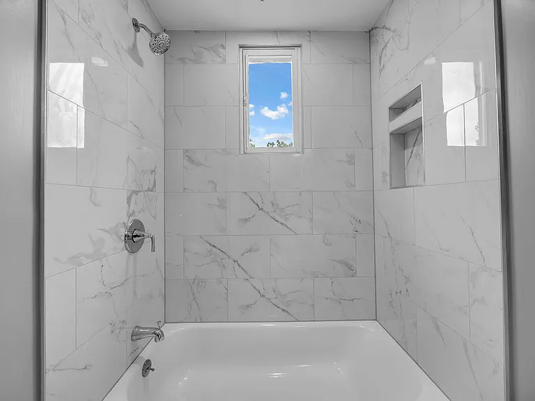 4806 Liberty Heights Ave — Photo 33
