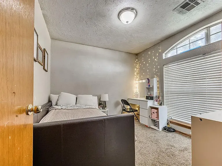12320 NW 4th St — Photo 24