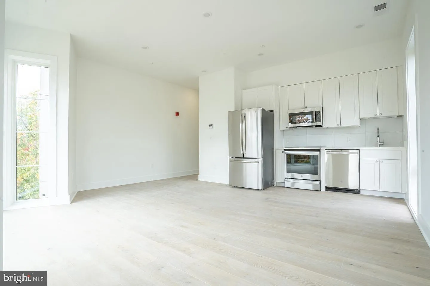 1 bed, 600 sqft, $2,550 — Photo 3